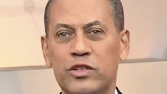 Guido Gómez Mazara hablando sobre la entrada de Viettel al mercado de telecomunicaciones de República Dominicana